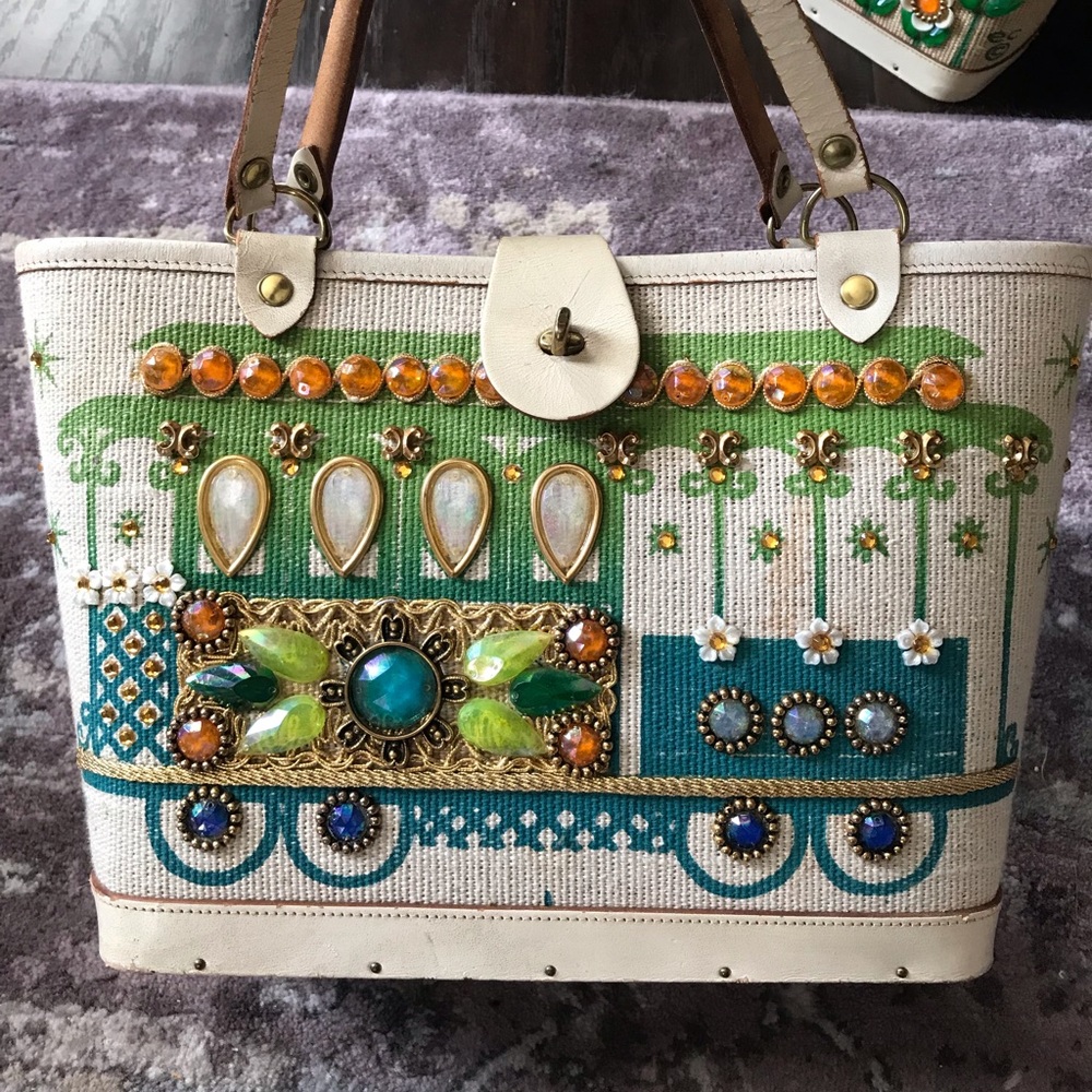 Vintage Enid Collins Cable Car bucket bag